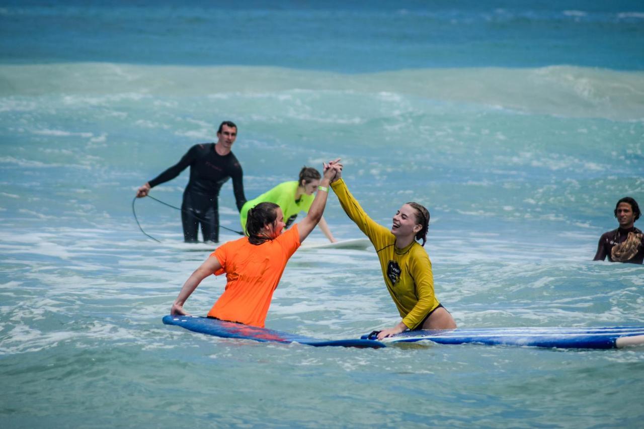 Longboard Paradise Surf Club *